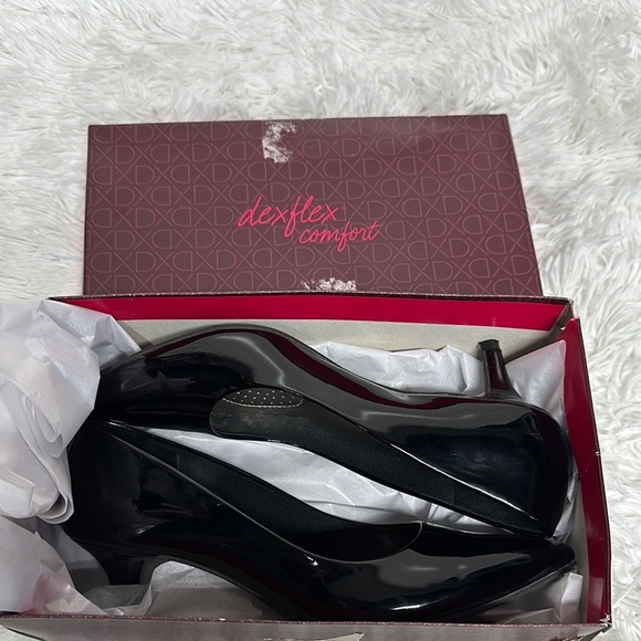Dexflex Comfort Black Heels Sleek Design - Picture 1 of 14